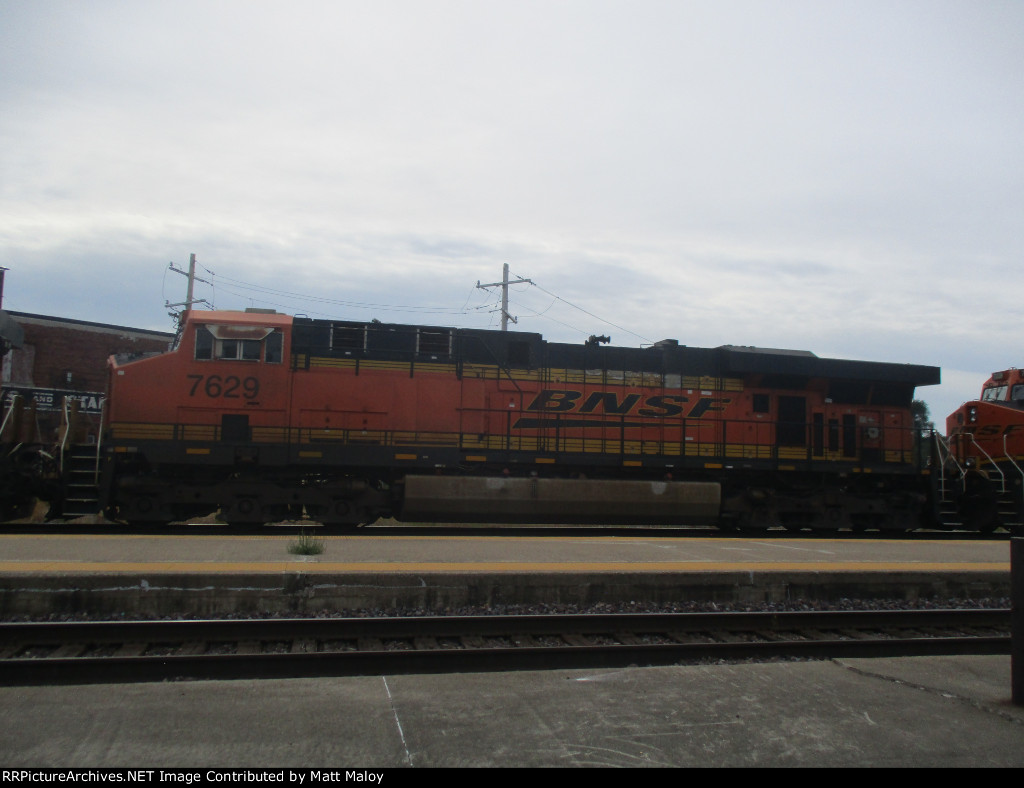 BNSF 7629